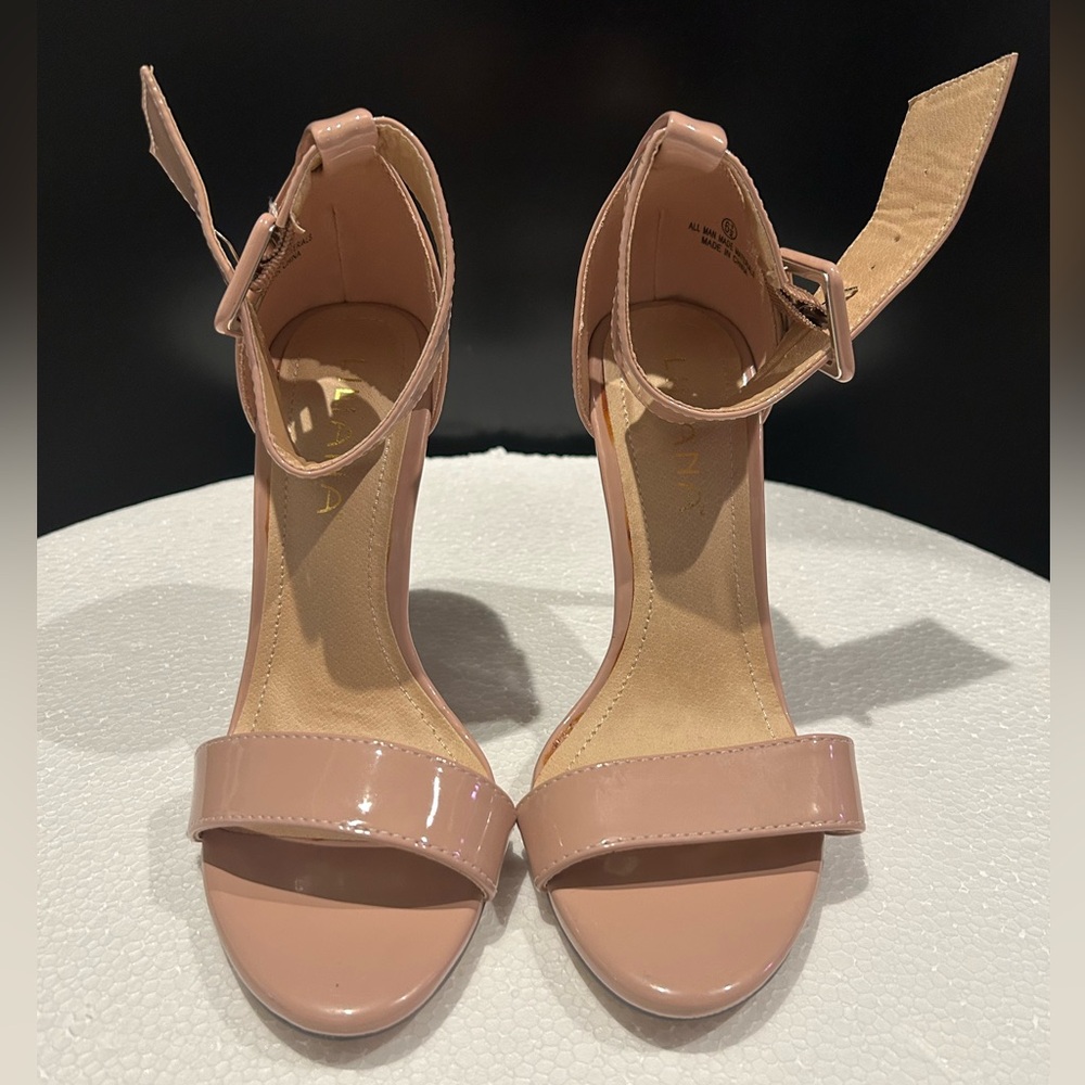 Women’s Ankle-Strap Sandals in Blush Pink